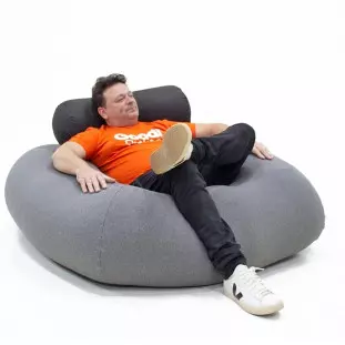 Puff Sensorial Relax com Encosto de Cabeça Conforto absurdo - Conforto absurdo